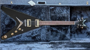 Dean Guitars V79 gloss black finish